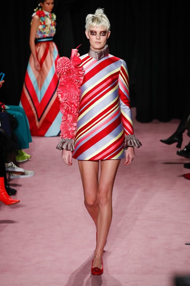 مجموعة فيكتور أند رولف للهوت كوتور لربيع و صيف 2018