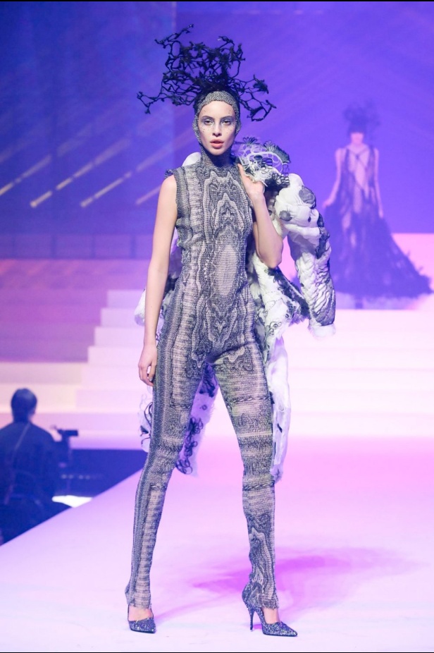 عرض أزياء Jean Paul Gaultier جان بول غوتييه لـ haute couture لربيع وصيف 2020