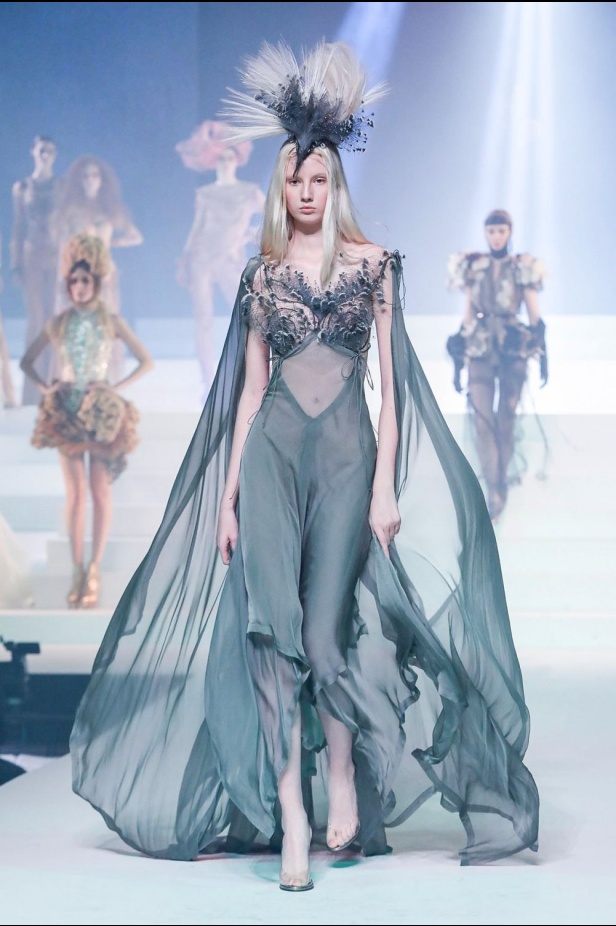 عرض أزياء Jean Paul Gaultier جان بول غوتييه لـ haute couture لربيع وصيف 2020