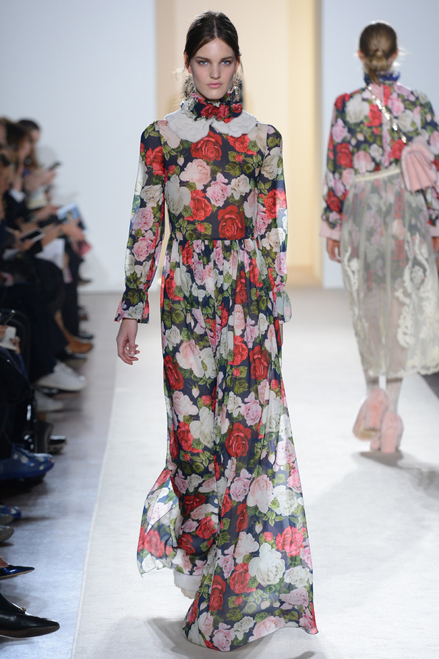 عرض بلوغيرل لخريف وشتاء 2016-2017