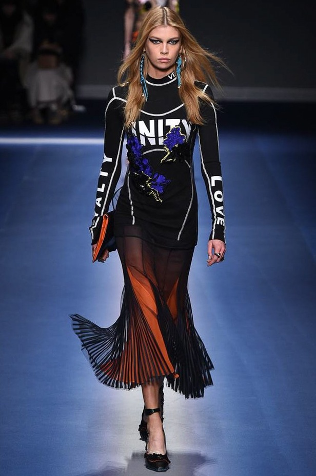 مجموعة "فيرساتشي" لموسم خريف وشتاء 2017-2018