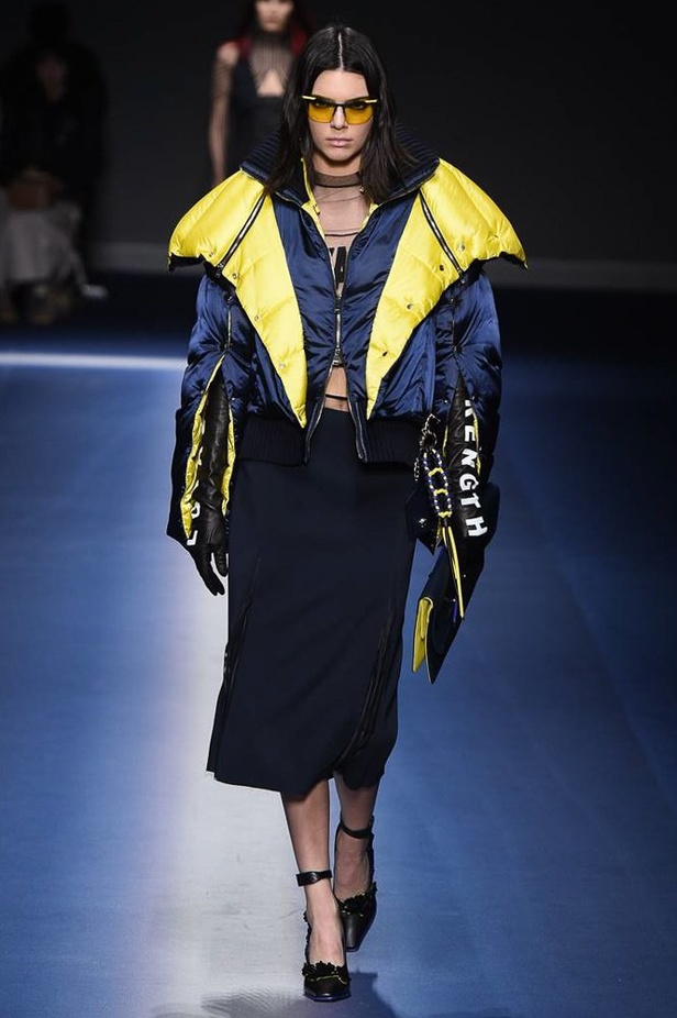 مجموعة "فيرساتشي" لموسم خريف وشتاء 2017-2018