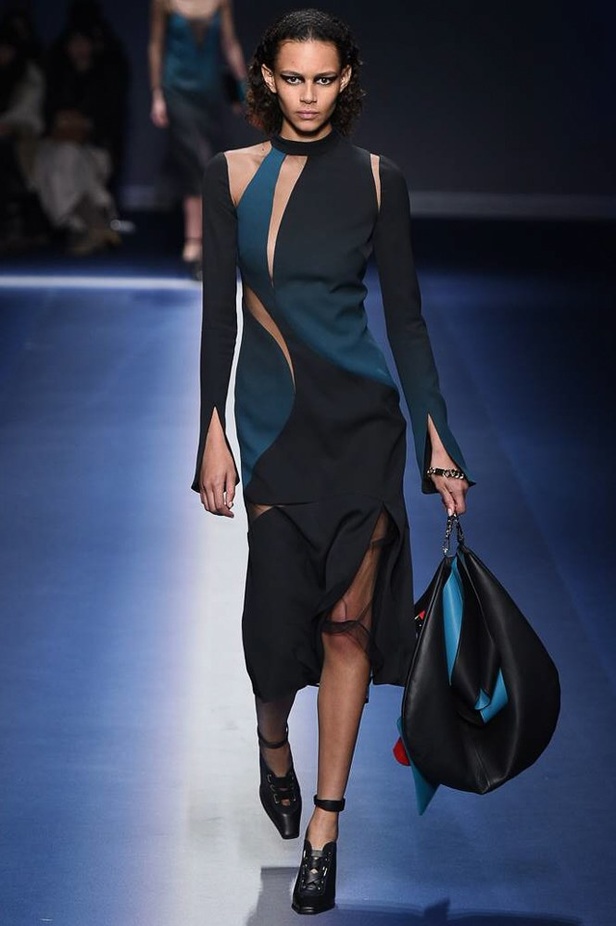 مجموعة "فيرساتشي" لموسم خريف وشتاء 2017-2018