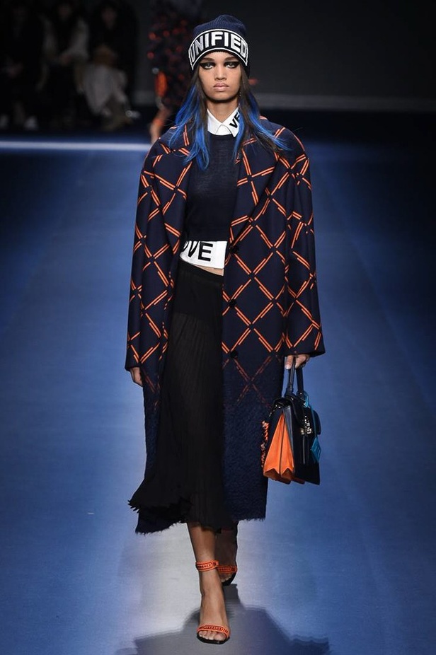 مجموعة "فيرساتشي" لموسم خريف وشتاء 2017-2018