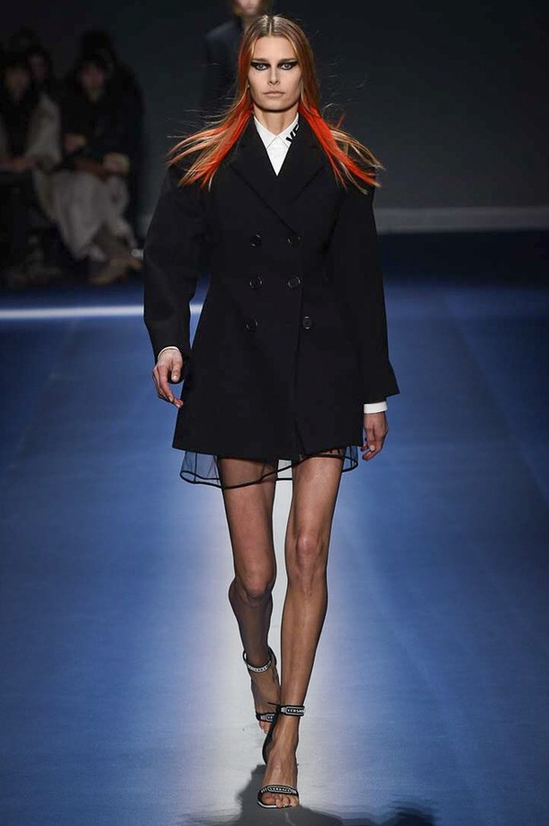 مجموعة "فيرساتشي" لموسم خريف وشتاء 2017-2018