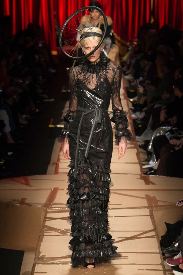 مجموعة "موسكينو" لموسم خريف وشتاء 2017-2018