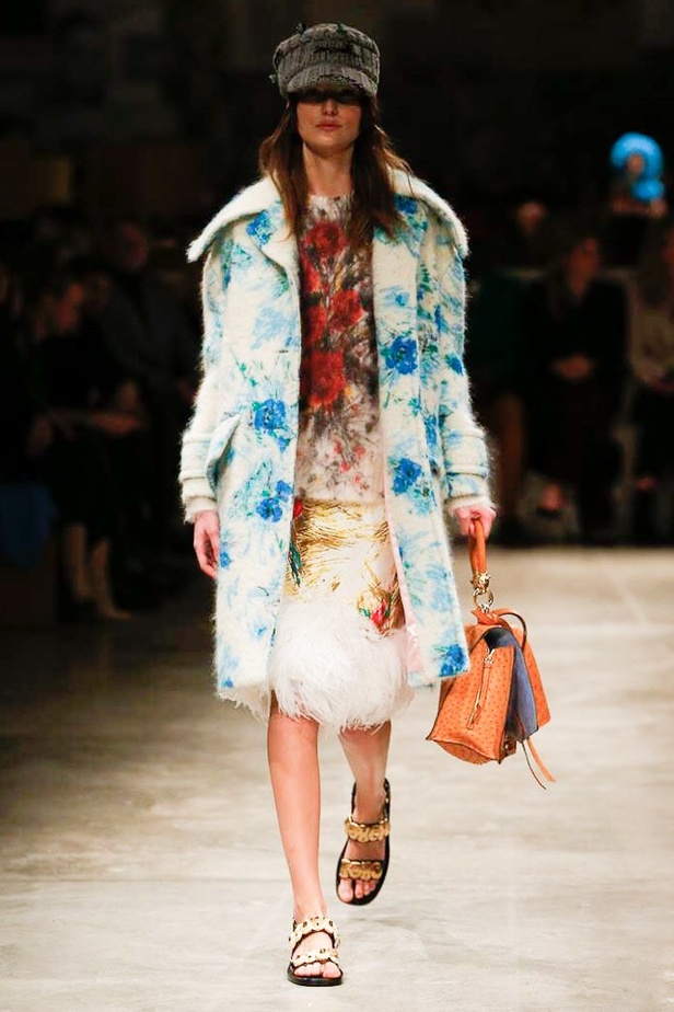 عرض أزياء Prada لخريف ٢٠١٧ !