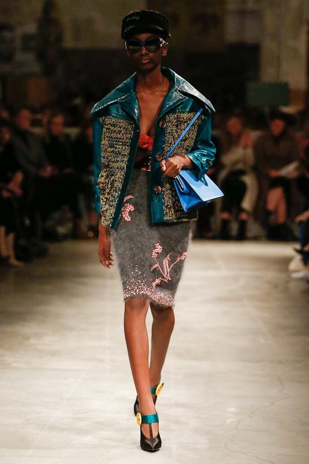 عرض أزياء Prada لخريف ٢٠١٧ !