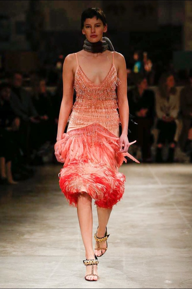 عرض أزياء Prada لخريف ٢٠١٧ !