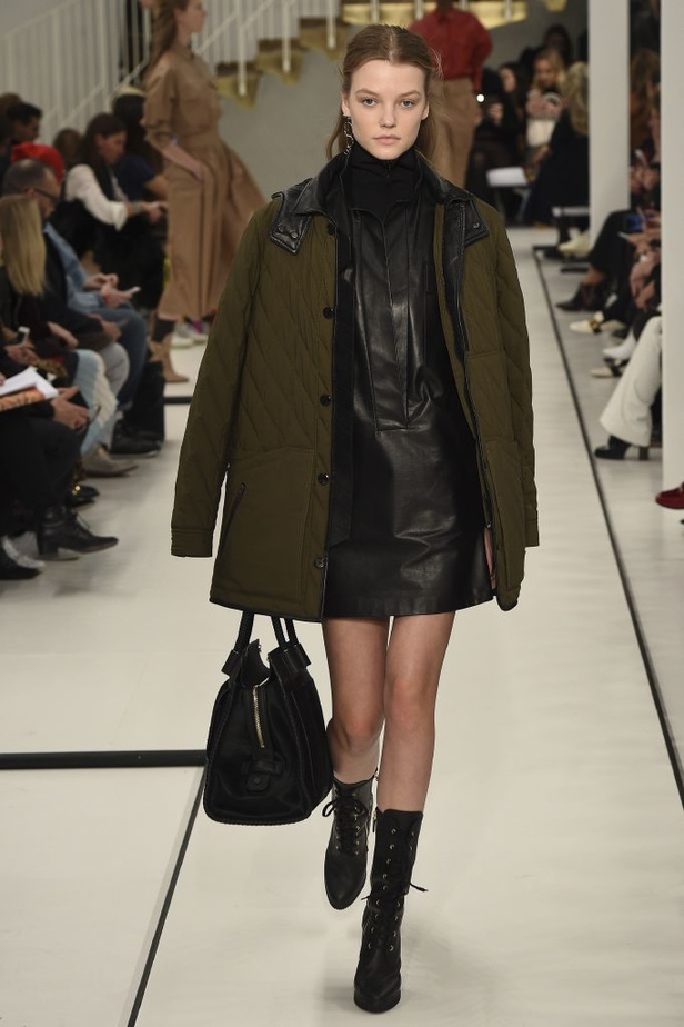  عرض أزياء “تودز” Tod’s لخريف وشتاء ٢٠١٧ !