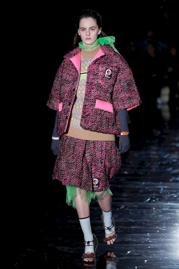 عرض ازياء برادا لخريف وشتاء 2018