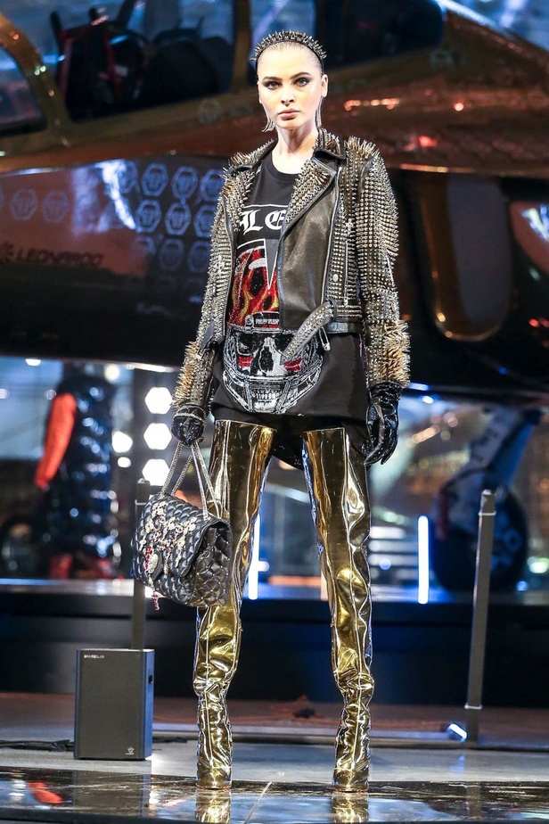 مجموعة الالبسة الجاهزة لـ PHILIPP PLEIN خريف وشتاء 2020-2021