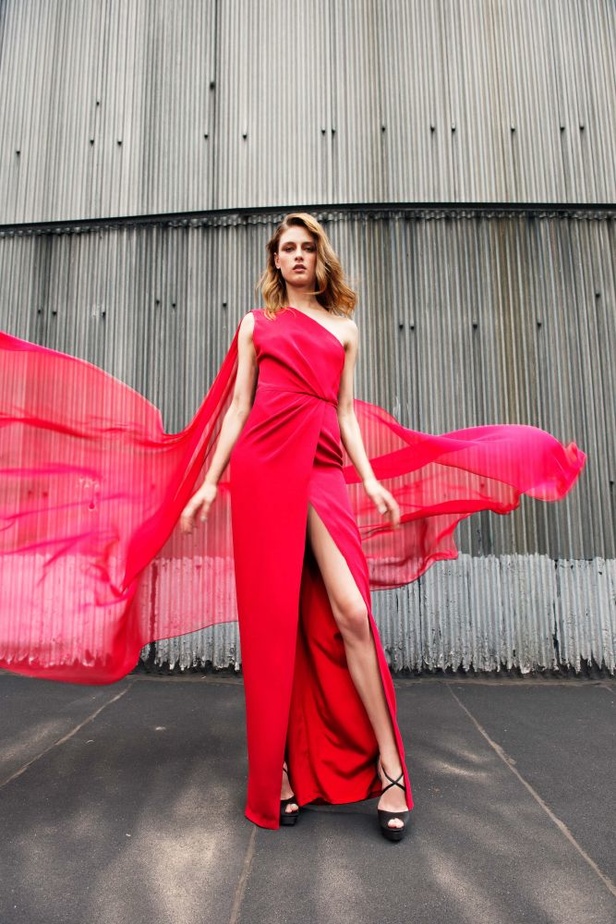 أحدث أزياء من مجموعة نعيم خان ريزورت 2019