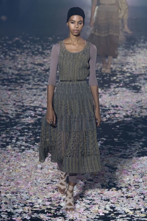 مجموعة ديور لموسم ربيع وصيف 2019