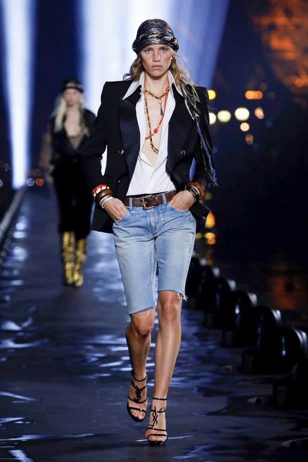 اسبوع الموضة في باريس 2019 مجموعة SAINT LAURENT لربيع وصيف 2020