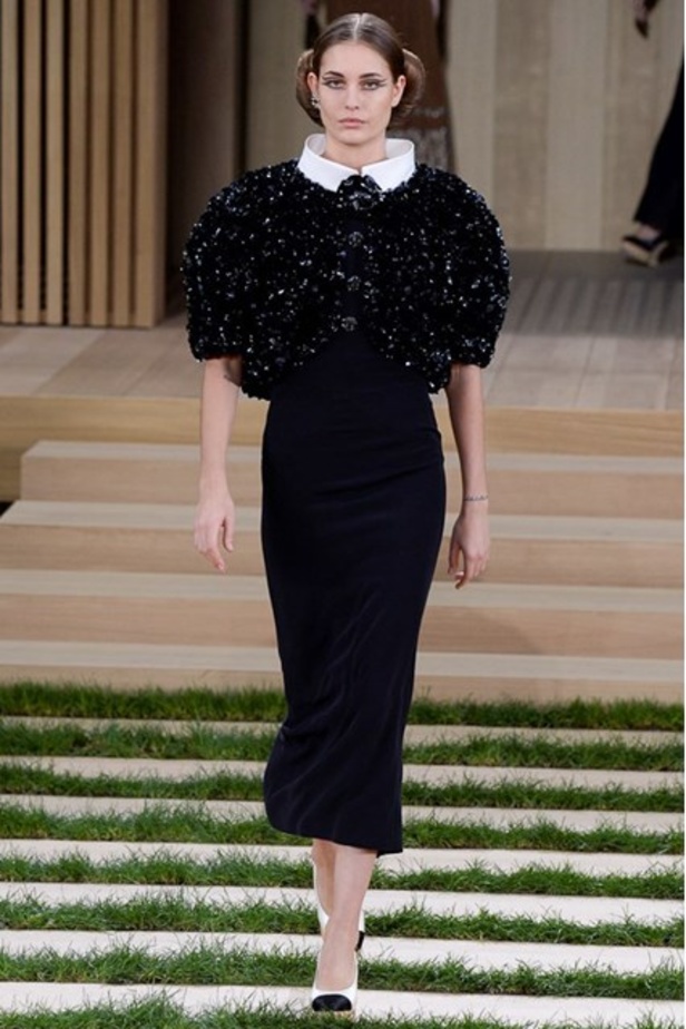 مجموعة شانيل للأزياء الفاخرة لربيع وصيف 2016