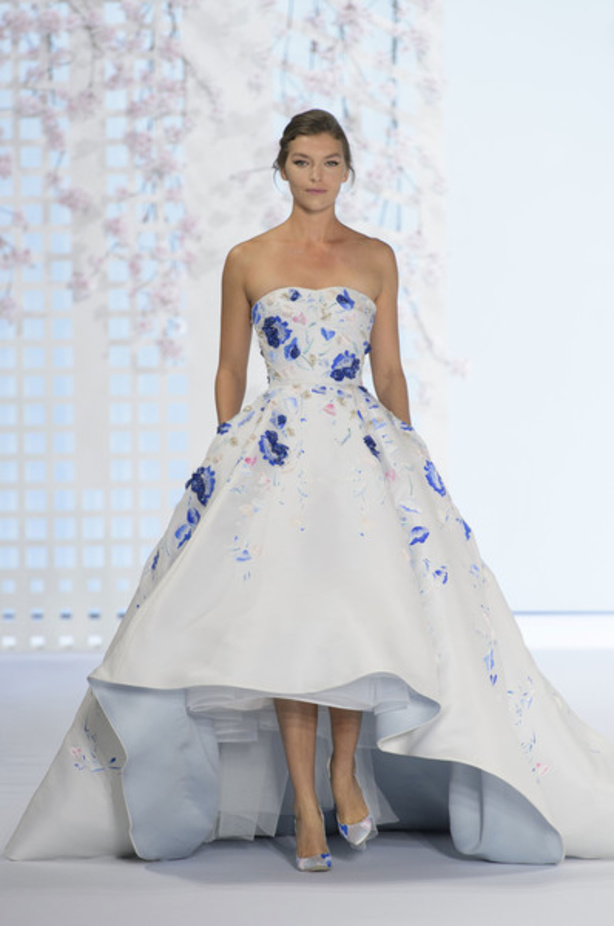 عرض "رالف أند روسو" للأزياء الفاخرة لربيع وصيف 2016