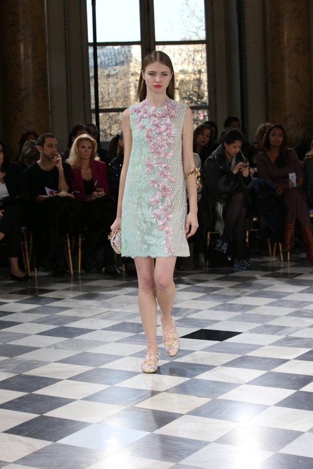 عرض جورج حبيقة للأزياء الفاخرة لربيع وصيف 2016