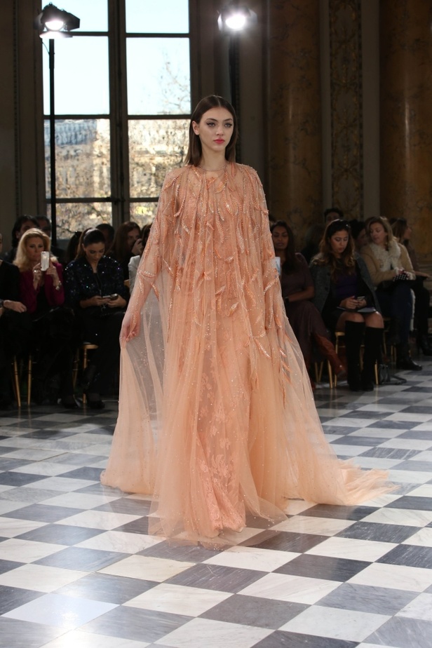 عرض جورج حبيقة للأزياء الفاخرة لربيع وصيف 2016