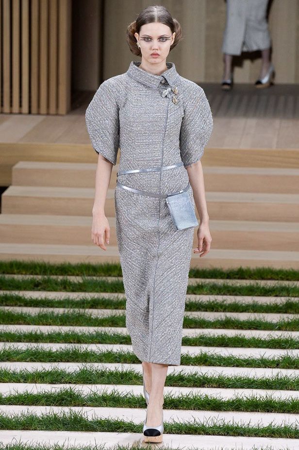 مجموعة شانيل للأزياء الفاخرة لربيع وصيف 2016