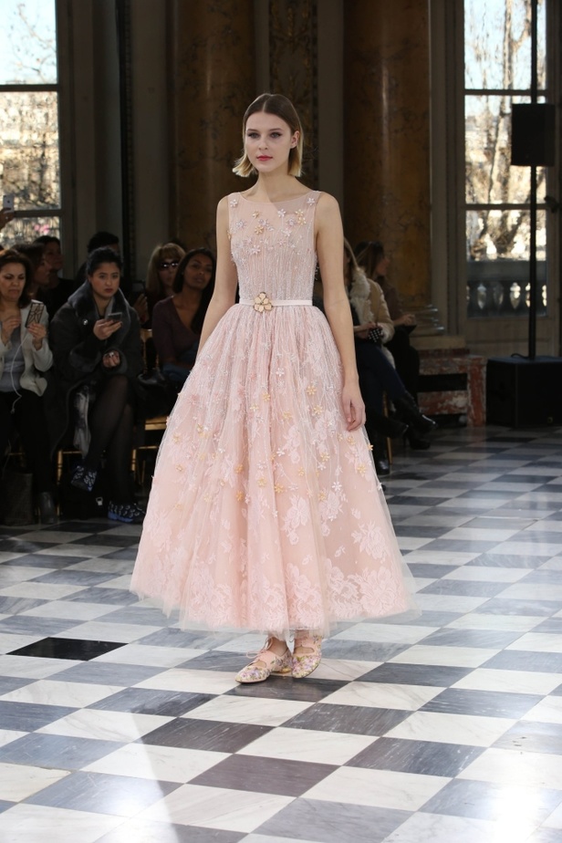 عرض جورج حبيقة للأزياء الفاخرة لربيع وصيف 2016