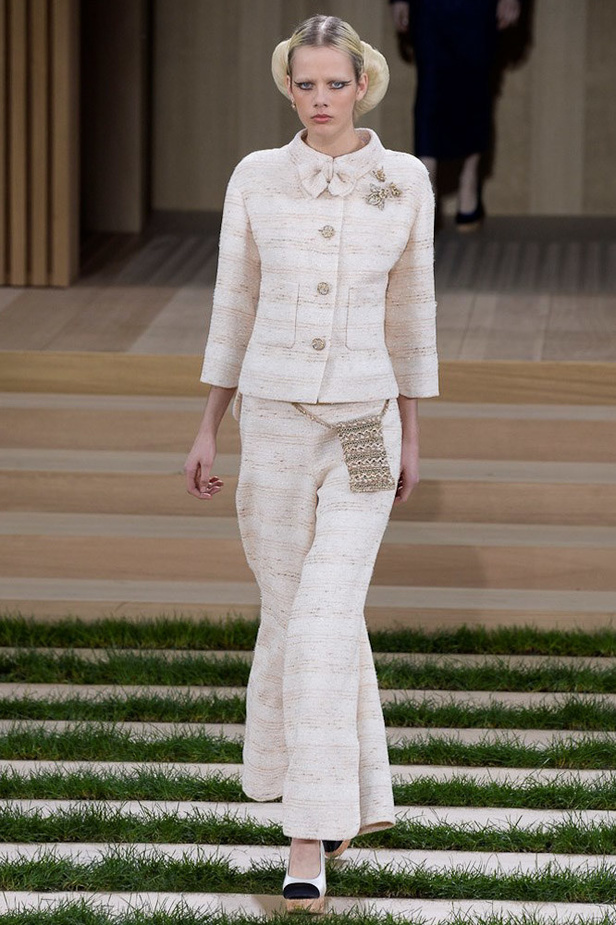 مجموعة شانيل للأزياء الفاخرة لربيع وصيف 2016