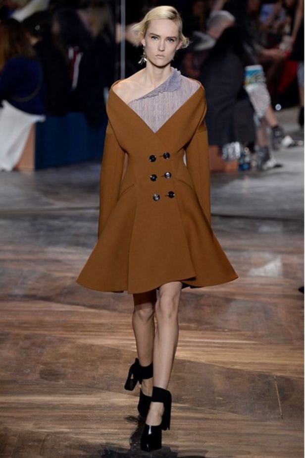 دار Dior تُقدم مجموعة الهوت كوتور من دون مدير ابداعي!