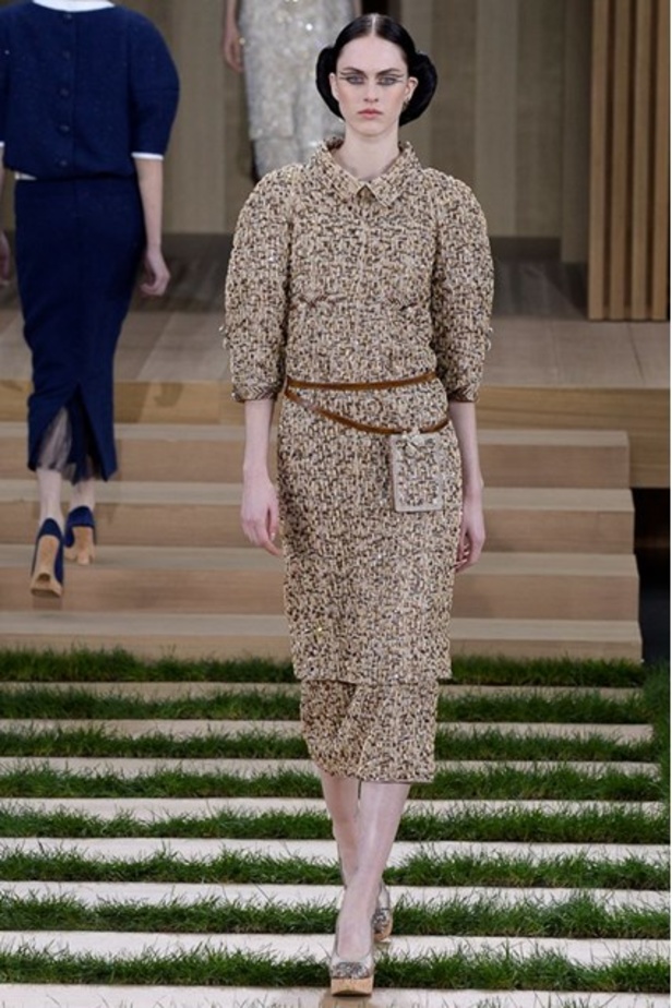 مجموعة شانيل للأزياء الفاخرة لربيع وصيف 2016