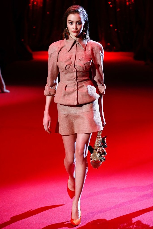 مجموعة يوليانا سيرجينكو لموسم ربيع وصيف 2017