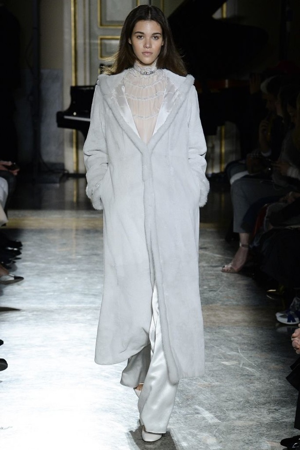 عرض أزياء BluMarine لخريف وشتاء 2017!