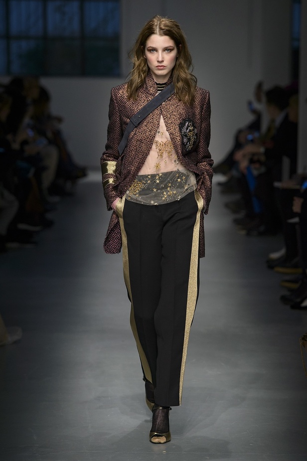 مجموعة Les Copains الأنيقة لخريف وشتاء 2017