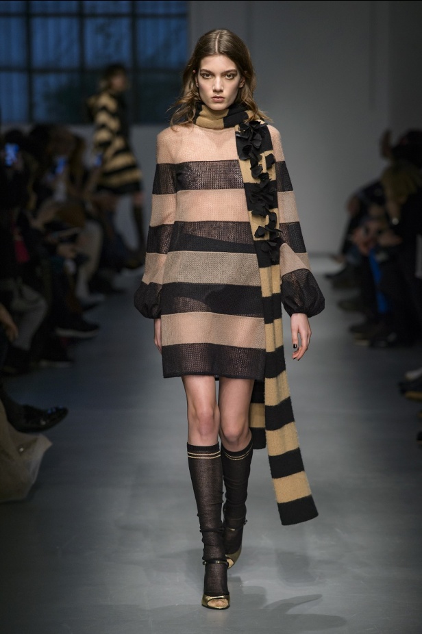 مجموعة Les Copains الأنيقة لخريف وشتاء 2017