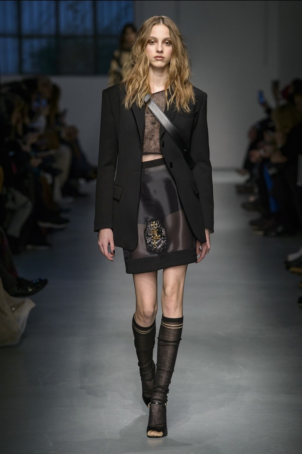 مجموعة Les Copains الأنيقة لخريف وشتاء 2017