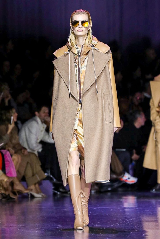 عرض مجموعة BOSS FW20 