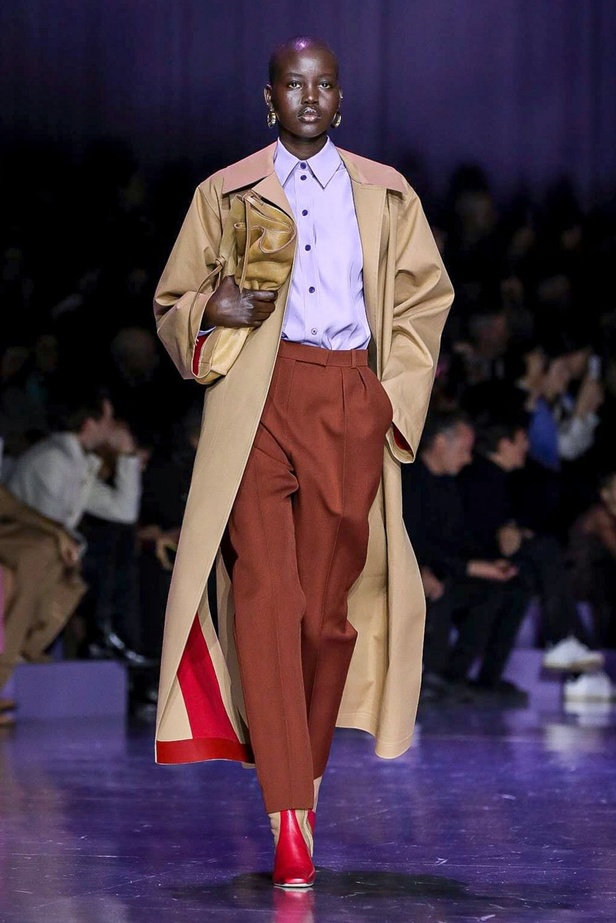 عرض مجموعة BOSS FW20 