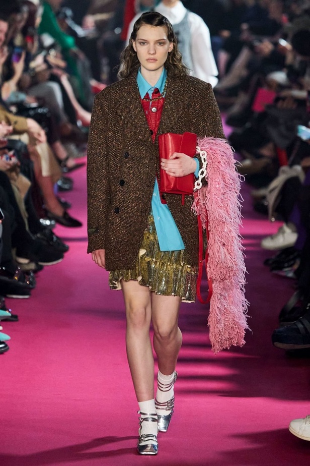 مجموعة الالبسة الجاهزة من  MSGMلخريف وشتاء 2020-2021