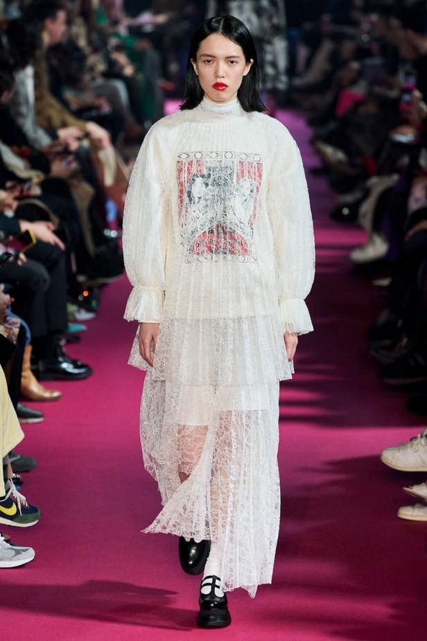 مجموعة الالبسة الجاهزة من  MSGMلخريف وشتاء 2020-2021