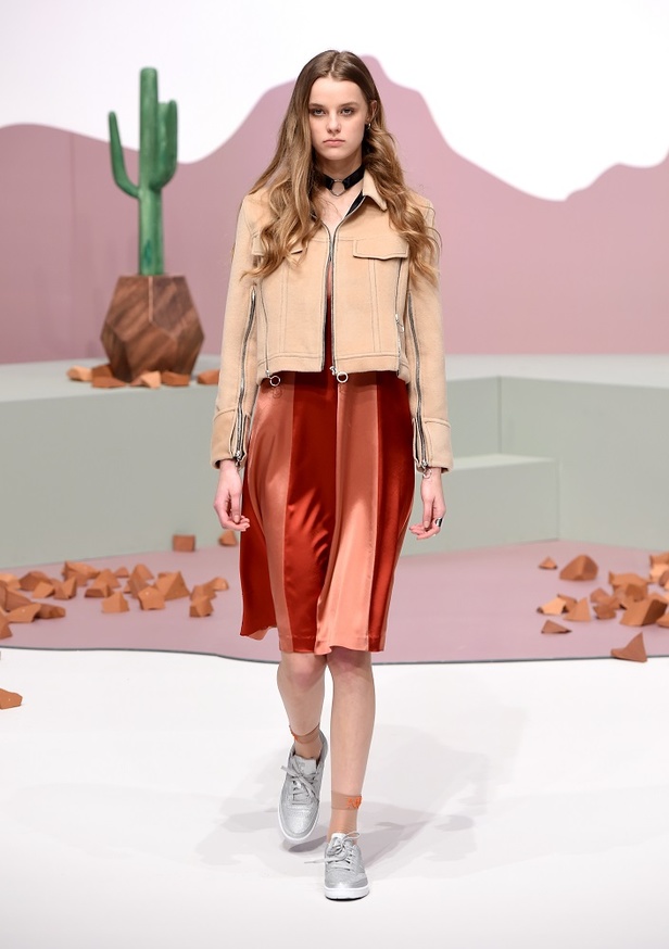 "فاشن فوروورد دبي" يختتم فعالياته مع أزياء مبتكرة وعروض مميزة