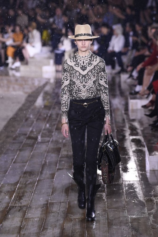 مجموعة ديور كروز 2019... مزيج بين الكلاسيكية والعصرية 