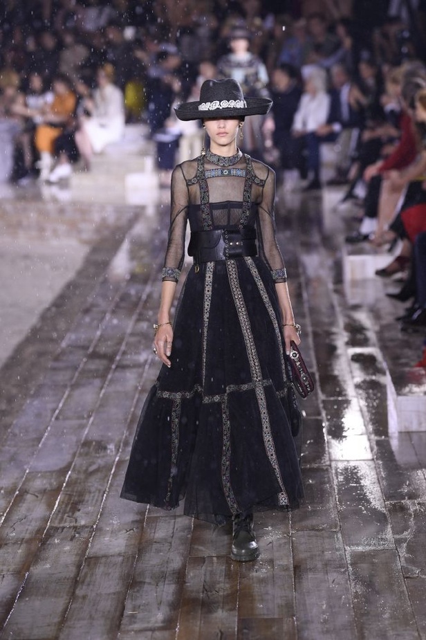 مجموعة ديور كروز 2019... مزيج بين الكلاسيكية والعصرية 