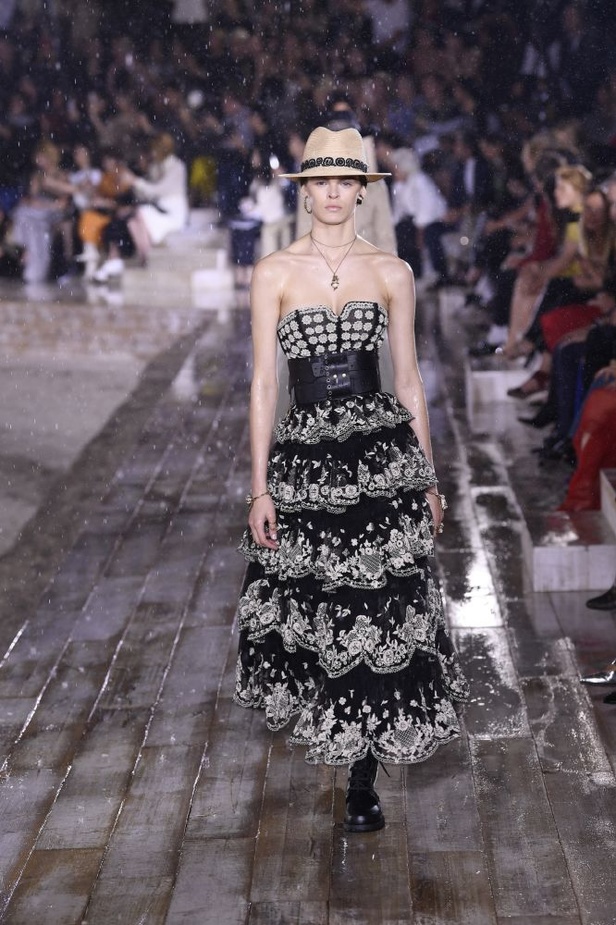 مجموعة ديور كروز 2019... مزيج بين الكلاسيكية والعصرية 