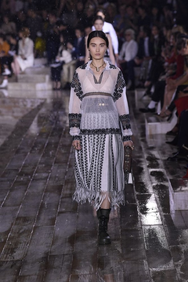 مجموعة ديور كروز 2019... مزيج بين الكلاسيكية والعصرية 