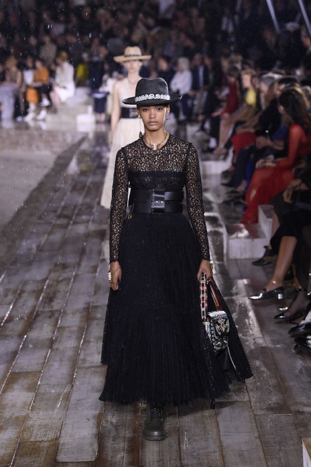 مجموعة ديور كروز 2019... مزيج بين الكلاسيكية والعصرية 