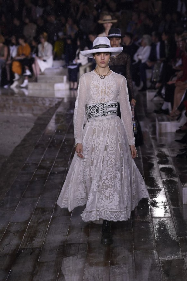 مجموعة ديور كروز 2019... مزيج بين الكلاسيكية والعصرية 