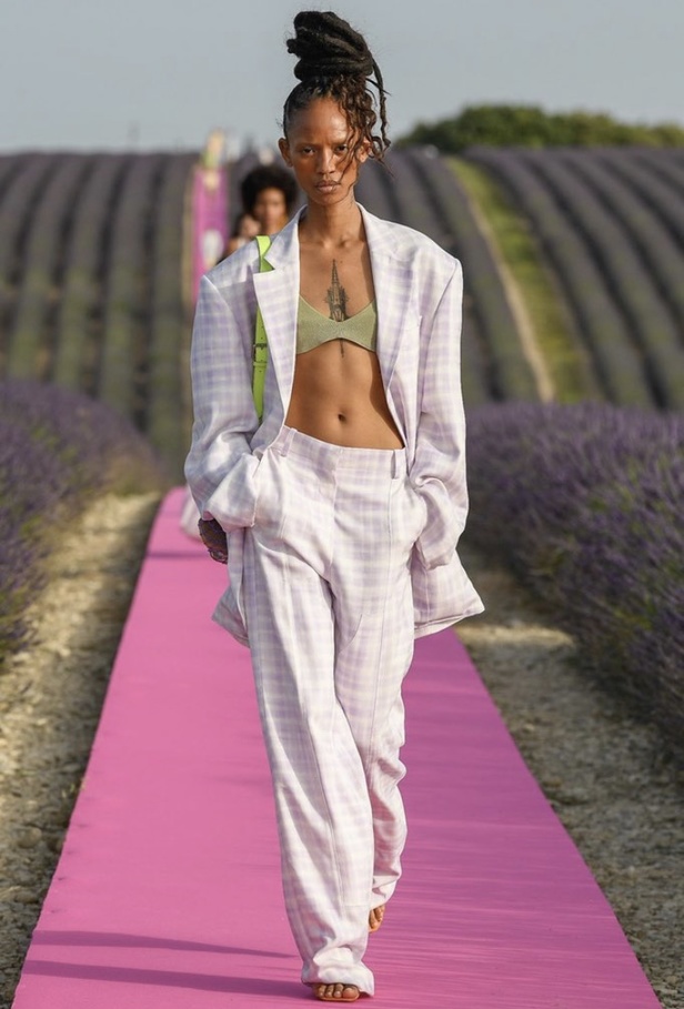 عرض حالم لدار جاكموس لربيع وصيف ٢٠٢٠