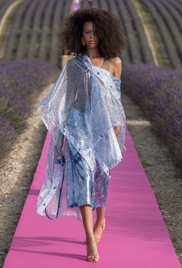 عرض حالم لدار جاكموس لربيع وصيف ٢٠٢٠