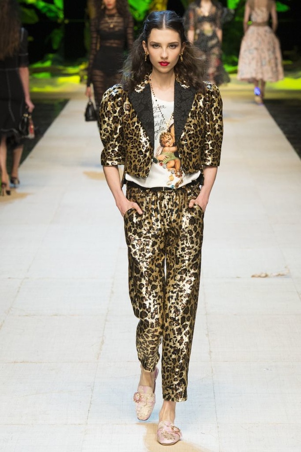 مجموعة Dolce & Gabbana  لربيع وصيف 2017