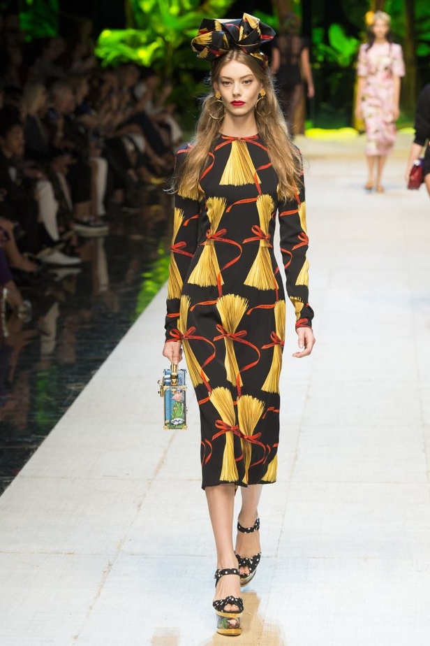 مجموعة Dolce & Gabbana  لربيع وصيف 2017