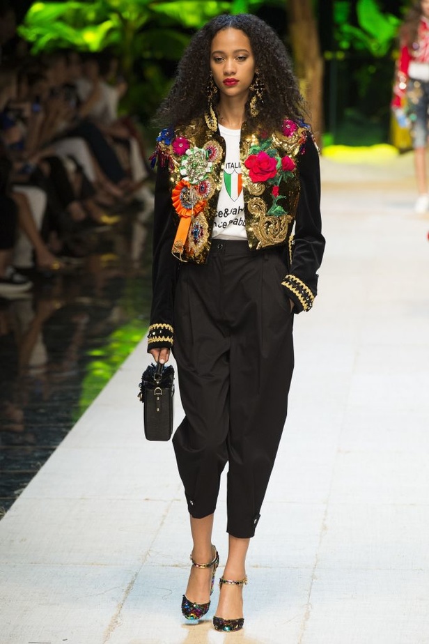 مجموعة Dolce & Gabbana  لربيع وصيف 2017