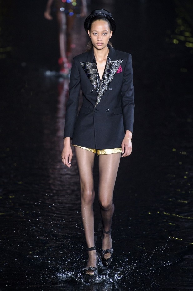 مجموعة Saint Laurent لربيع وصيف 2019